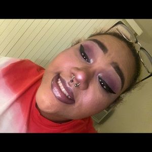 Meet your Posher, Desiree